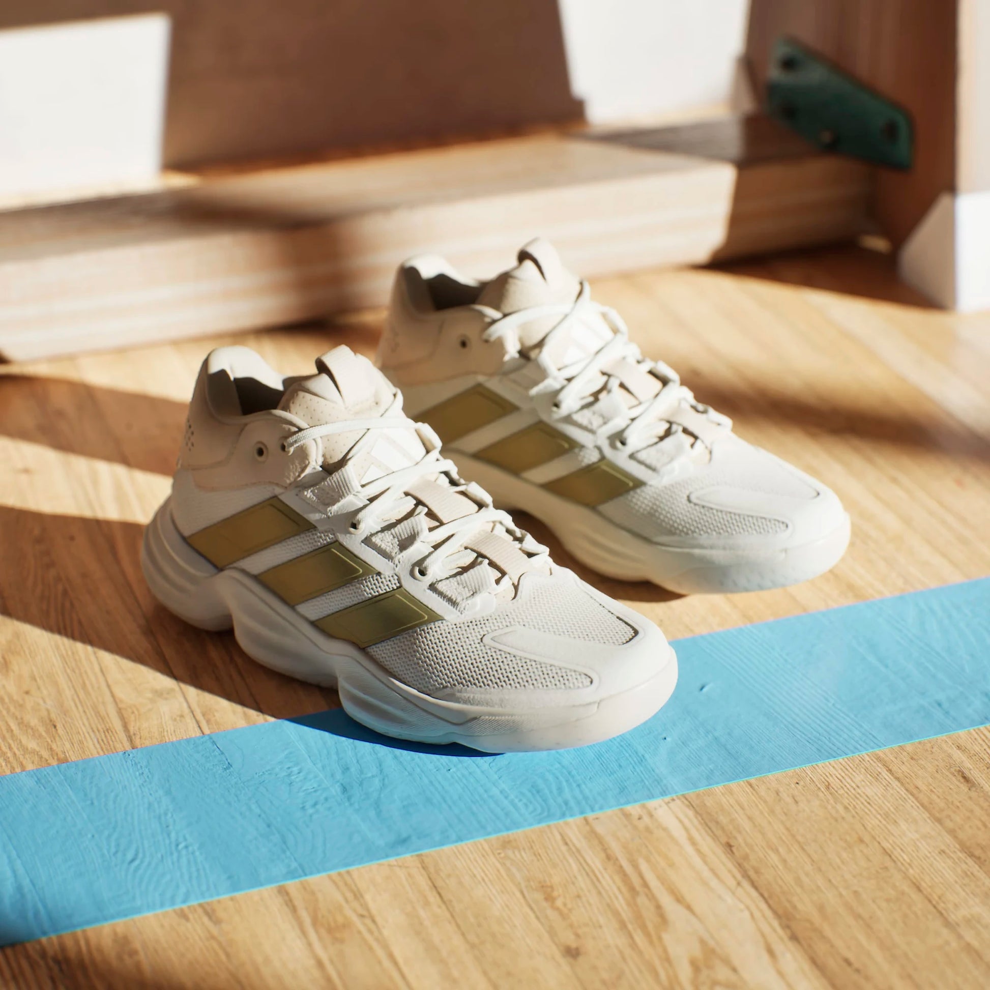 ADIDAS COURTSTABIL W Volleyball Depot / Volvox Sport ADIDAS COURTSTABIL W Volleyball Depot / Volvox Sport